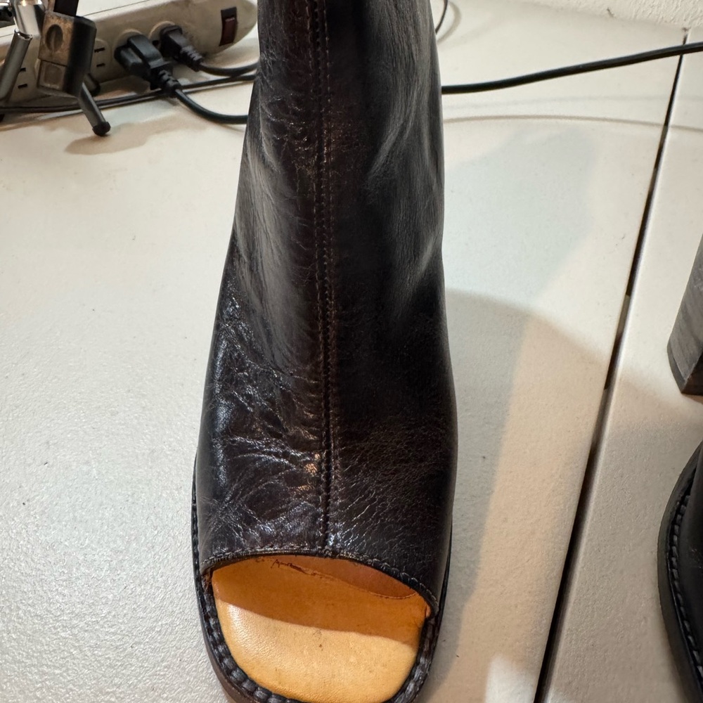 Bed Stu Black Leather Peep-Toe Heeled Boots - Picture 2 of 10